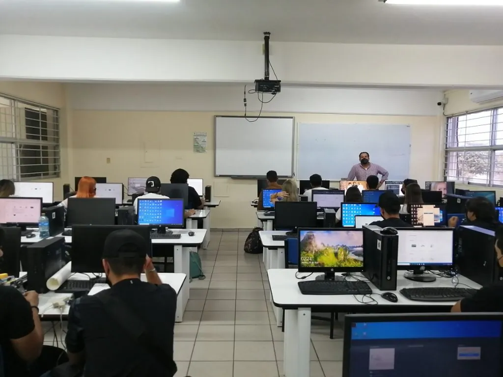 Imagen Institucional Funciones Centro de Cómputo